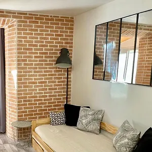 Lion's - 2 Minute Walk From Palais Des Festivals And Beaches Appartamento